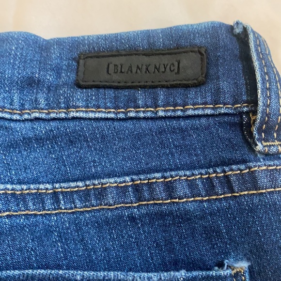 BLANK NYC size 26 Woman’s Jeans - Picture 5 of 6